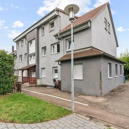 アパート Modernes 6-betten-apartment Mit Balkon Und Parkplatz - Zentrale Lage