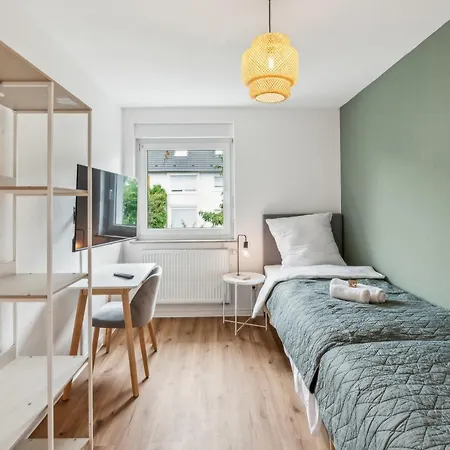 Modernes 6-betten-apartment Mit Balkon Und Parkplatz - Zentrale Lage アーレン