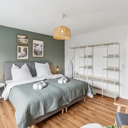 アパート Modernes 6-betten-apartment Mit Balkon Und Parkplatz - Zentrale Lage アーレン